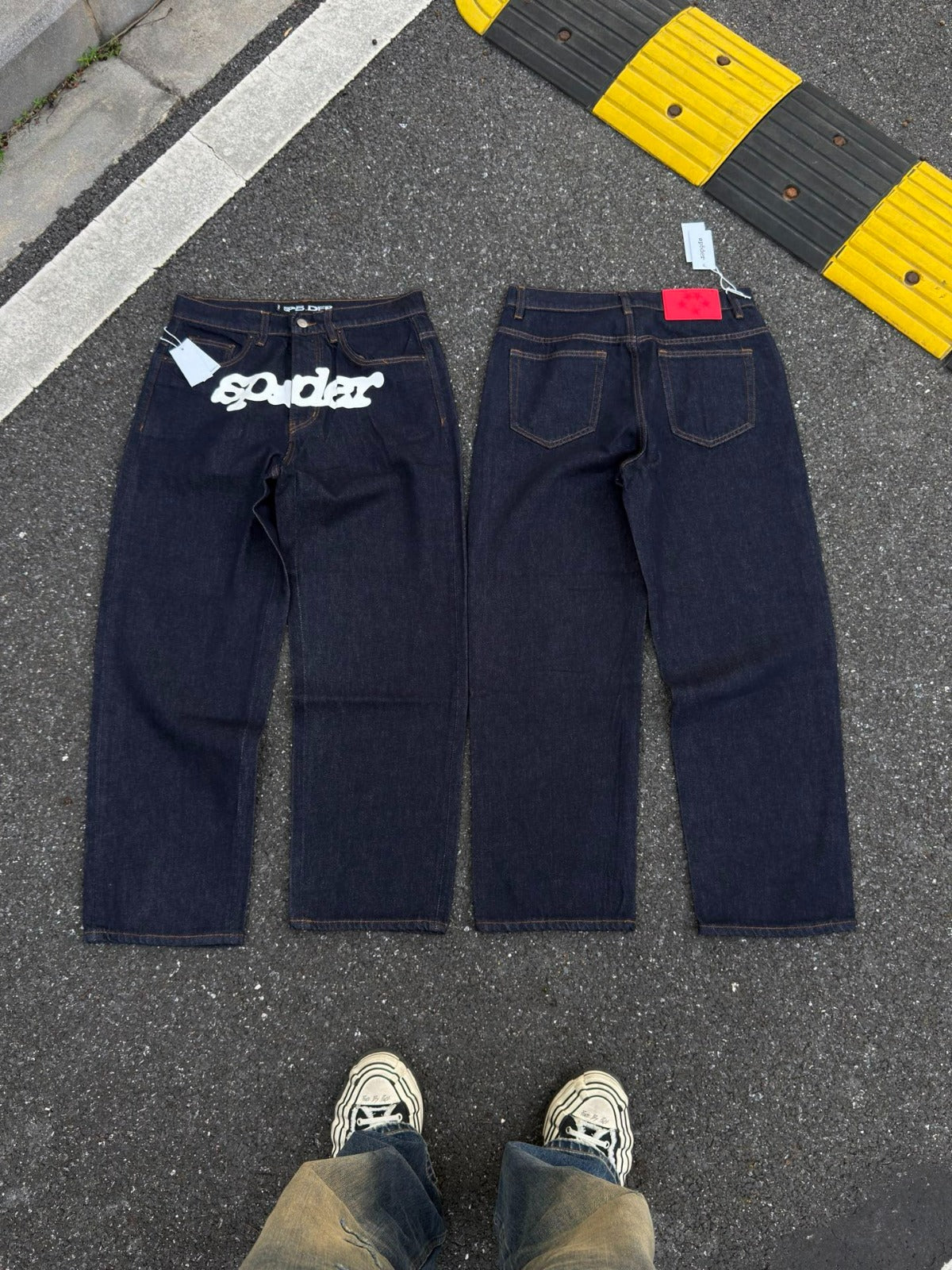 Trousers Modern Stylish Comfortable Everyday Fashion Clothing for Men and Women full view
