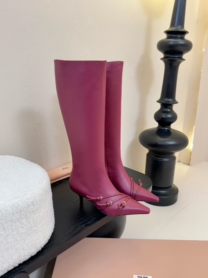 WOMANS FOOTWEAR