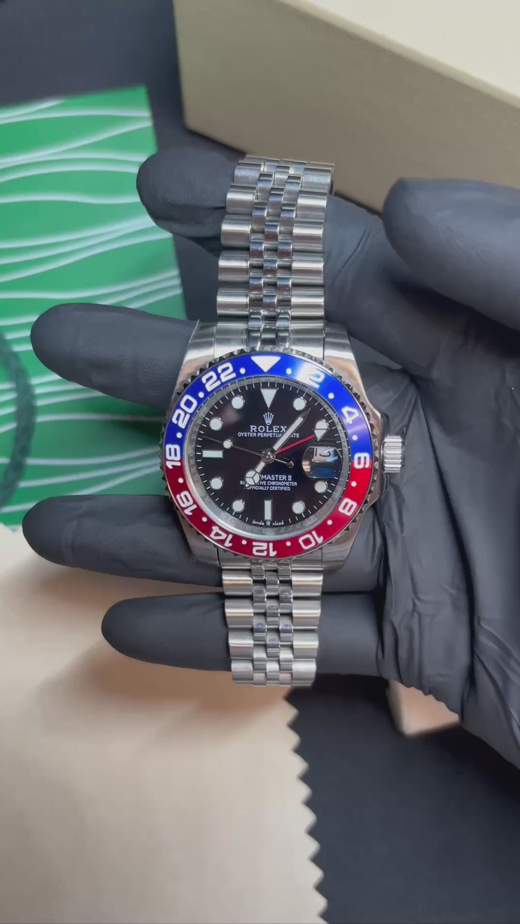 GMT Pepsi Modern Stylish Wristwatch